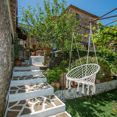 Gioia Traditional House *