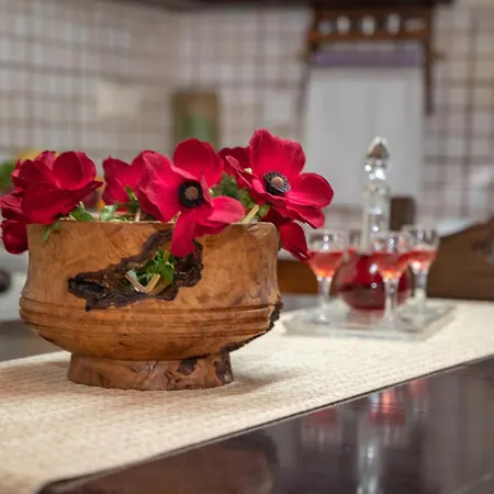 Gioia Traditional House