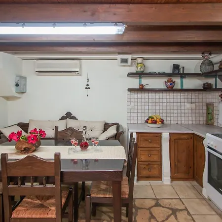 Holiday home Gioia Traditional House *