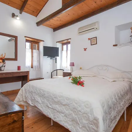 Gioia Traditional House * Agios Nikolaos (Zakynthos)