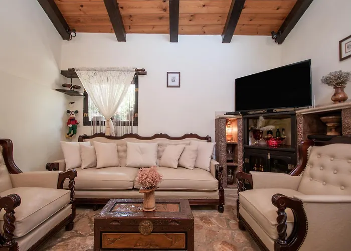 Gioia Traditional House Дом отдыха *